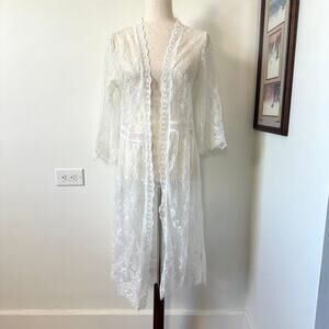 Lavish White Lace Duster Kimono Sheer Floral Boho Romantic Bridal Festival M